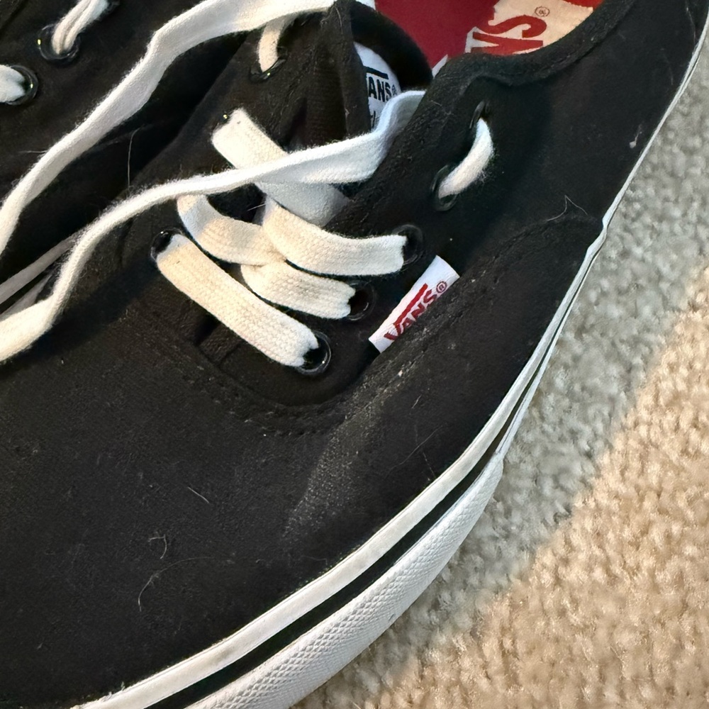 Vans Unisex Black Authentic Shoes - Picture 9 of 11